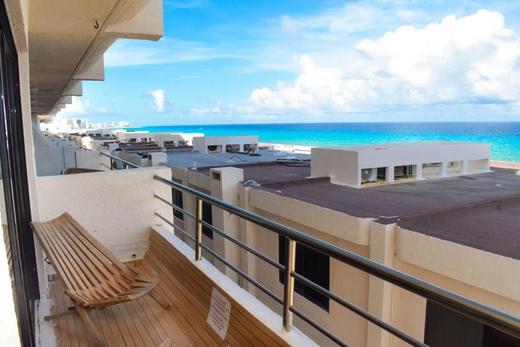Ocean View Apartment, Best Beach Area, 3 Bedrooms Cancun Bagian luar foto
