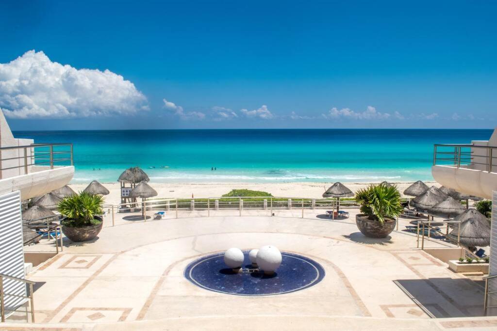 Ocean View Apartment, Best Beach Area, 3 Bedrooms Cancun Bagian luar foto