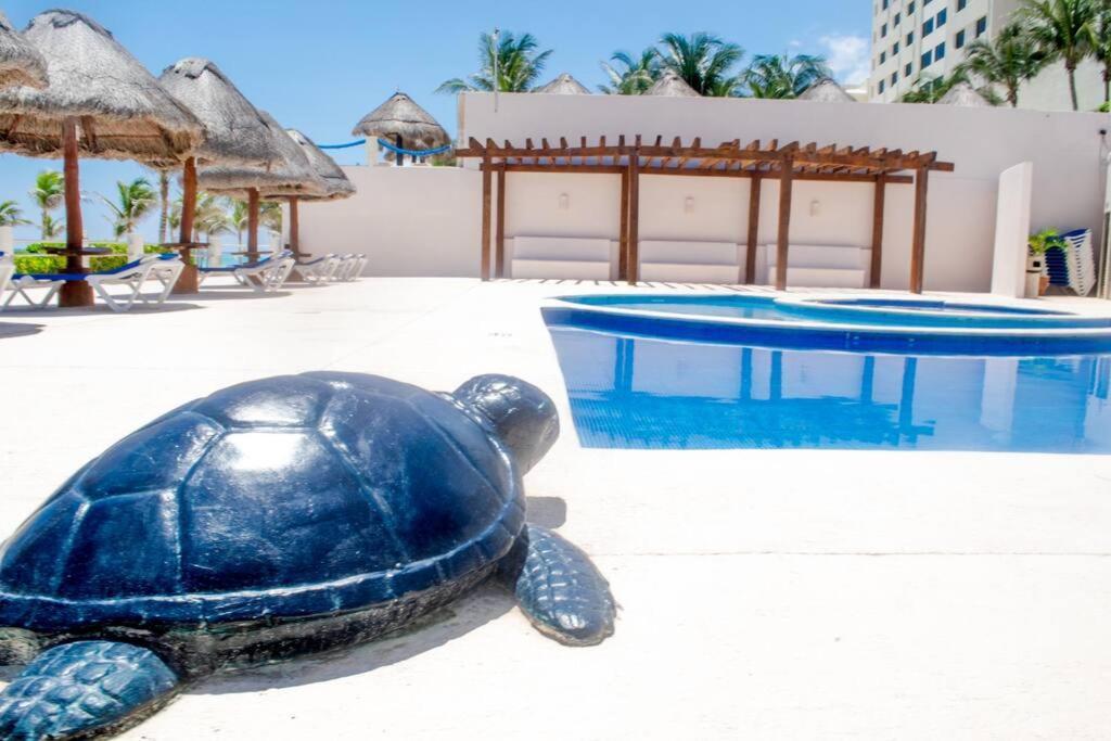 Ocean View Apartment, Best Beach Area, 3 Bedrooms Cancun Bagian luar foto