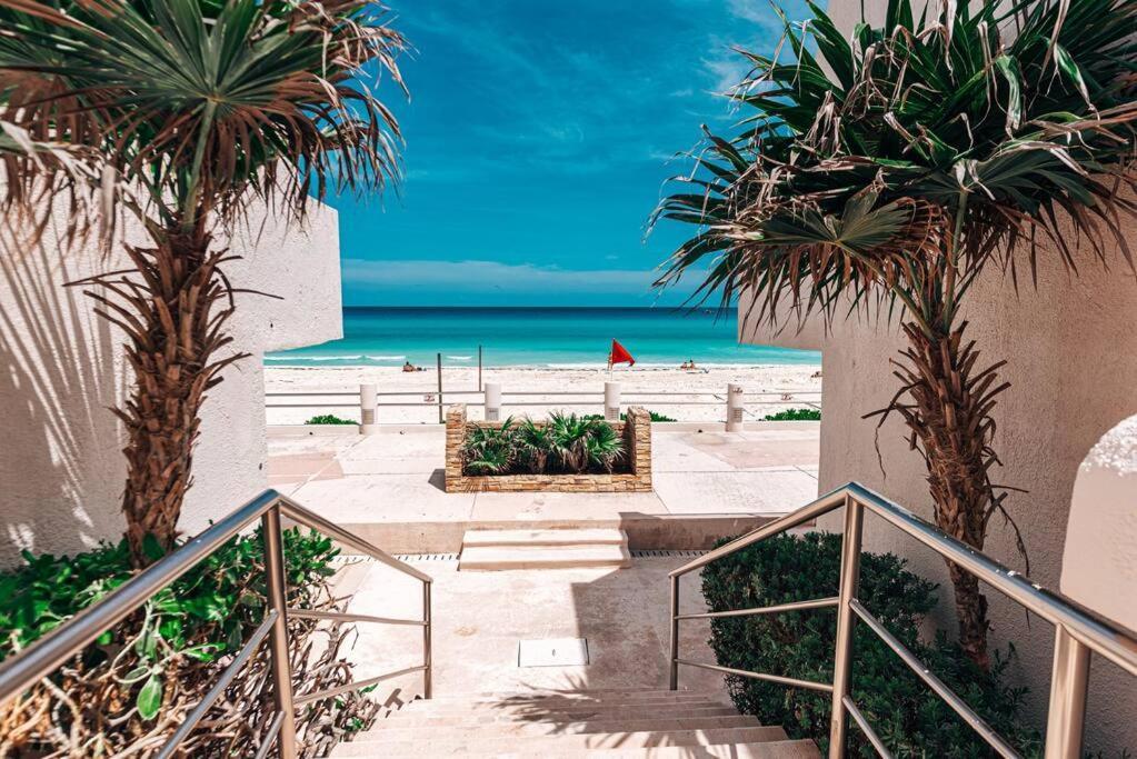 Ocean View Apartment, Best Beach Area, 3 Bedrooms Cancun Bagian luar foto