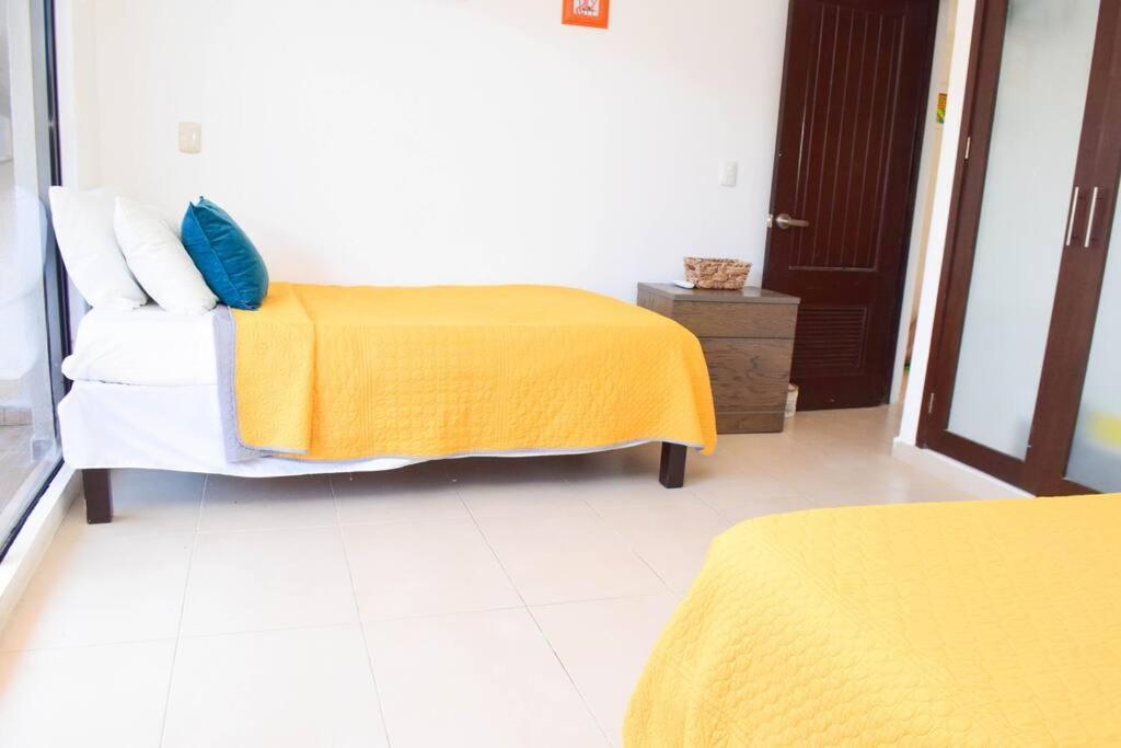 Ocean View Apartment, Best Beach Area, 3 Bedrooms Cancun Bagian luar foto